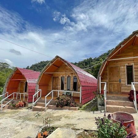 Penginapan Puncak Dua Mitra Reddoorz Berastagi Exterior foto
