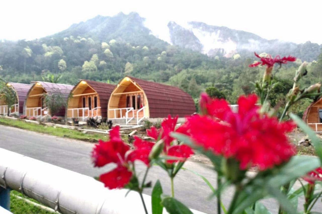 Penginapan Puncak Dua Mitra Reddoorz Berastagi Exterior foto